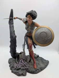DC Gallery Dark Knights: Metal WONDER WOMAN PVC Diorama statue - Picture 1 of 8