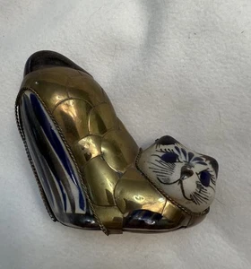 Vintage Tonala Mexican Ceramic and Brass Scales Stretching Cat Figurine Folk Art - Picture 1 of 7