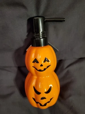 Dispensadores de jabón Way to Celebrate Halloween - Elige uno Foto 1 de 4