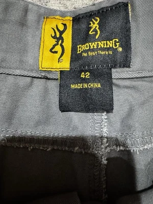 Pantalones cortos gris marrón para hombre talla 42 Foto 1 de 4