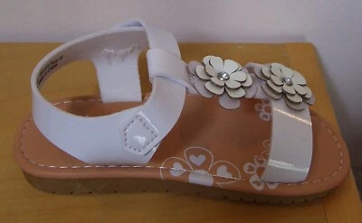 Sandalias blancas con diamantes de imitación brillantes florales pétalia para niñas pequeñas talla 8  Foto 1 de 4