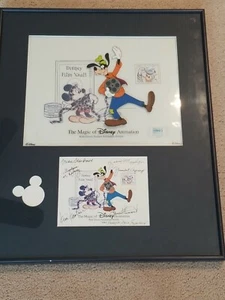 DISNEY MGM STUDIO - GOOFY - "IT'S A WRAP" FRAMED CEL + SIGNED POSTCARD  - Picture 1 of 8