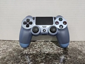 Sony DualShock 4 Wireless Controller for PlayStation 4 NOT WORKING Blue - Picture 1 of 5