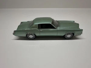 Neo Scale Models 1:43 1967 Cadillac Fleetwood Eldorado Rare Green - Picture 1 of 5