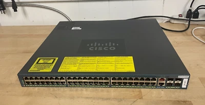Conmutador Gigabit de 48 puertos Cisco Catalyst 4948 WS-C4948-E * Foto 1 de 4