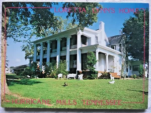 Loretta Lynn's Home Hurricane Mills Tennessee ~ Tear-out 9 View Postcard Folder - Picture 1 of 9
