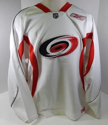 Camiseta deportiva de práctica blanca usada Carolina Hurricanes #61 56 DP24946 Foto 1 de 4