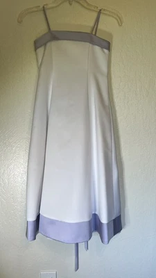 Vestido de novia David’s niña flor talla 6 blanco y lila Foto 1 de 4