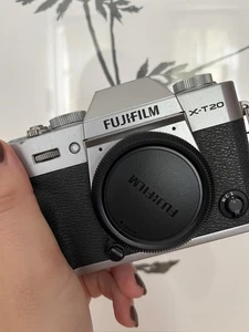 Fujifilm X-T20 – Silber – Sehr guter Zustand  Originalverpackung LAST CHANCE - Bild 1 von 11