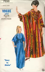 1967 Vintage VOGUE Sewing Pattern ONE SIZE Robe Cover-Up (2348) Vogue 7030 - Picture 1 of 3