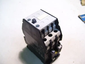 SIEMENS 3TF4210-0AK6 SCHÜTZ 3P 30A 1-15PS/115-575VAC 1NO 120VAC COIL P4287 - Bild 1 von 8