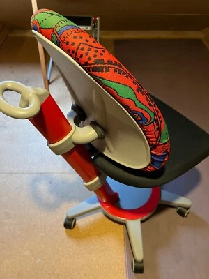 Moll Kinderdrehschreibtischstuh in rot voll funktionsfähig sehr guter Zustand - Bild 1 von 4