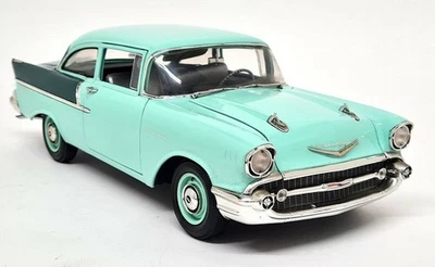 Highway 61 1/18 Scale 1957 Chevy 150 Utility Sedan Two Tone Green Model Car - Image 1 of 4