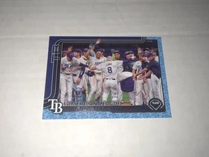 2025 Topps Baseball Serie 1 Celebration Team Farbe Tamba Bay Rays #294 - Bild 1 von 2