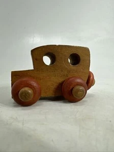Vintage MONTGOMERY SCHULHAUS Holzauto / Made in Vermont - Bild 1 von 8