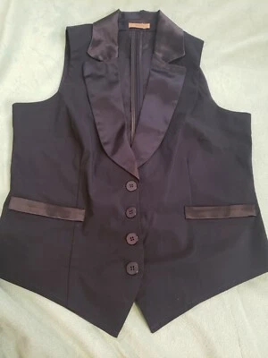 Arden B燕尾服背心大号全新无标签 — 第 1/4 张图片