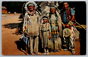 Postcard Chief Running Horse and Family Indigenous Sioux Native American - Picture 1 of 2