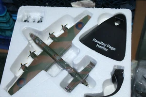 ATLAS EDICIONES 1:144 HANDLEY PAGE HALIFAX - RAF - Imagen 1 de 1