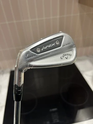 CALLAWAY APEX Ai300 7 IRON DEMO DYNAMIC GOLD REGULAR SHAFT STANDARD LEFT HAND - Image 1 of 4