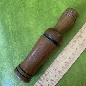 Vintage unbranded beautiful great sounding goose Call EUC Walnut See Pics - Picture 1 of 7