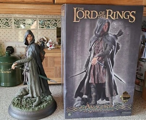 Sideshow Exclusive Aragorn Strider Statue No: 080/550 - Picture 1 of 13