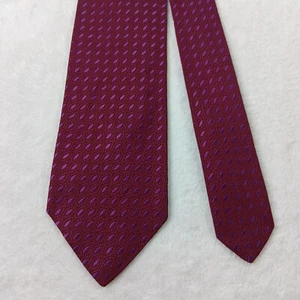 Corbata de seda roja geométrica Charvet Place Vendrôme para hombre hecha en Francia - Imagen 1 de 10