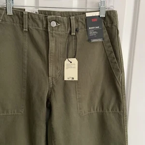 Levi's Levis Womens NWT Baggy Dad Military Olive Green Straight Utility Jeans 28 - Picture 1 of 17