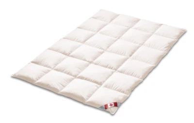 Künsemüller Daunenbettdecke „4x6 Canada Ultra Warm“, 155 x 220 cm, UVP  498,00€ - Bild 1 von 3