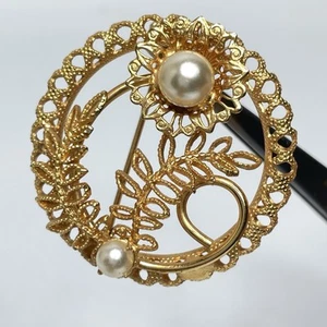 Vintage Gold Plated Faux Pearl Flower Circle Brooch Pin Cute Stunning Boho - Picture 1 of 5