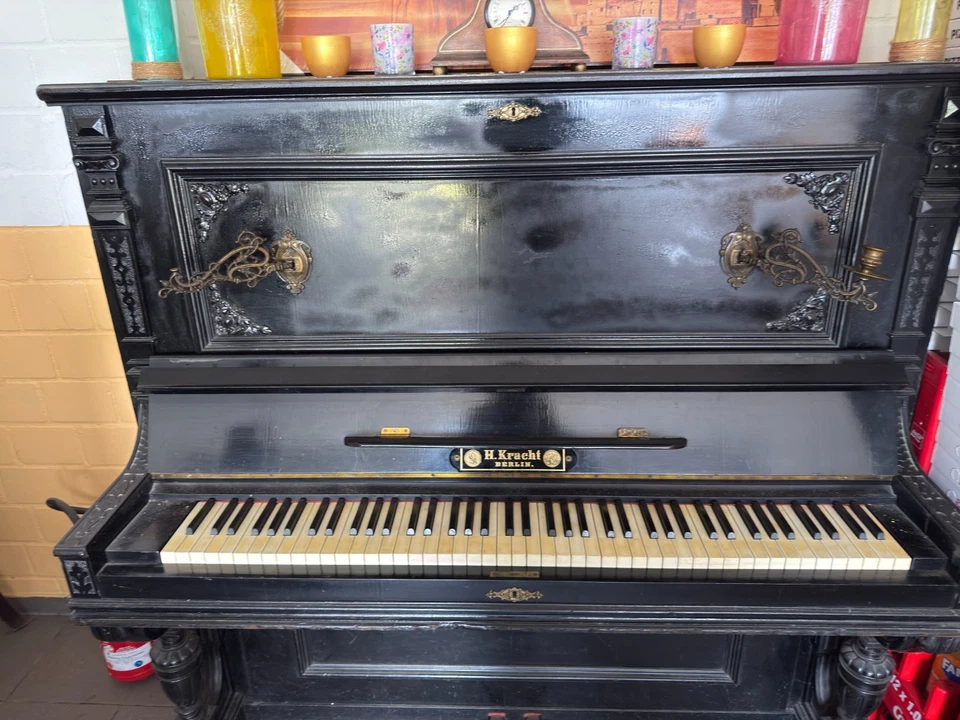 Klavier zu Verkaufen, Guter Zustand - Bild 1 von 1