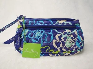 Vera Bradley Wristlet Wallet Katalina Blue holds iphone android blue RARE New - Picture 1 of 5