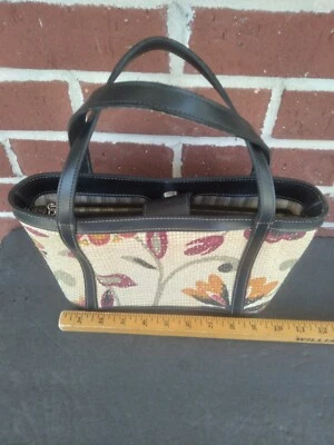 MAXX NEW YORK LEATHER & STRAW PURSE HANDBAG WITH BEAUTIFUL FLOWERS  - Image 1 of 4