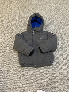 Boys Nautica Gray Puffer Jacket Winter Coat with Hood Size 5 - Picture 1 of 6