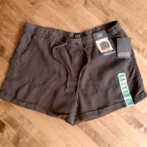 GAP Tencel Shorts Women's L True Black Pull On Elastic Waist Cuffed Baggy NWT - Picture 1 of 11