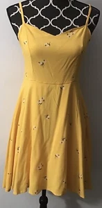 Cherokee Yellow Floral Dress Large Size 100% Viscosa Exterior 100%poly Interior - Picture 1 of 5