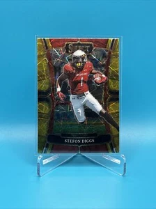 2023 Panini Select Draft Picks #54 Stefon Diggs - Gold Lazer Preis - Bild 1 von 2