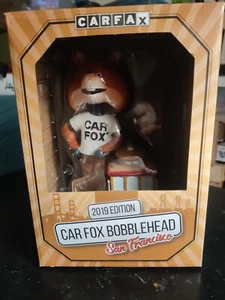 Car Fox Bobblehead nuevo en caja - edición 2019 San Francisco Carfax nuevo en caja - Imagen 1 de 5