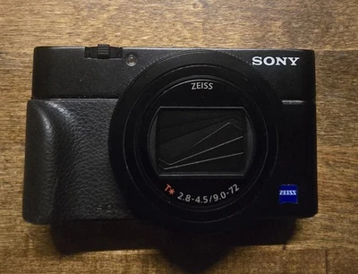 Câmera Digital Compacta Sony RX100 VII - Imagem 1 de 4