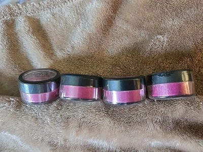 4x Jesse's Girl Pigmento Puro Polvo de Ojos - ROJO BRILLANTE. Prueba mojado para pigmento más alto  Foto 1 de 4