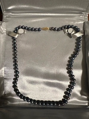 GENUÍNO Cultivado Água Doce Pérola Preta Atada à Mão Tom Dourado Alternar 18" - Imagem 1 de 4