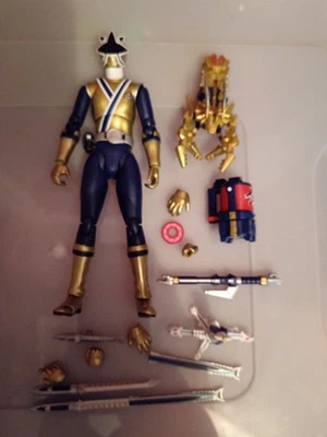 Sh Figuarts ShinkenGold  Figure - Shinkenger, Power Rangers Samurai - Loose - Image 1 of 4