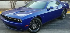 TOUCH UP PAINT for Chrysler / Dodge COLOR CODE PBM Ocean Blue Met. 1/2 oz - Picture 1 of 4