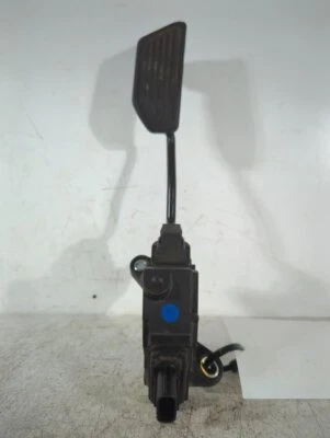 Pedal acelerador Toyota Auris Vvt-i Mk2 Estate 5 puertas 2013-2018 78110-02140 P11 - Imagen 1 de 4