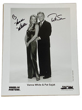 Wheel Of Fortune Pat Sajak & Vanna White autographed 10X8 Photo King World 2005