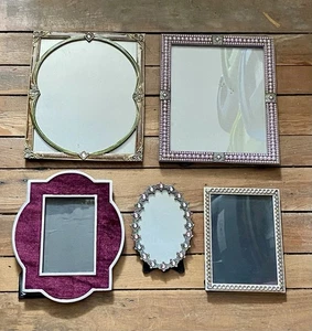 Vintage Waschtisch 5er Set Bilderrahmen mit verzierten Perlen - Bild 1 von 11