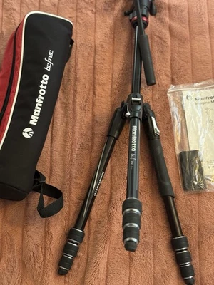 🔥Manfrotto Befree Live Travel Tripod w Twist Lock Fluid Video Head MVKBFRT-LIVE - Image 1 of 4
