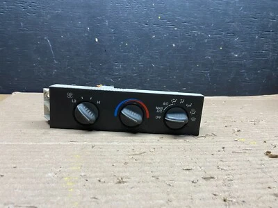GMC Chevrolet Express 1500 2001-2007 control de clima aire acondicionado J9547 DG OEM Foto 1 de 4