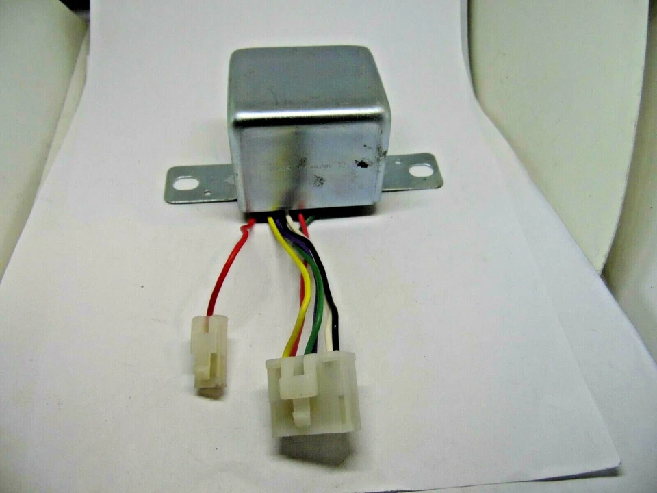 Regulador de voltaje estándar VR153 NUEVO VINTAGE Foto 1 de 4