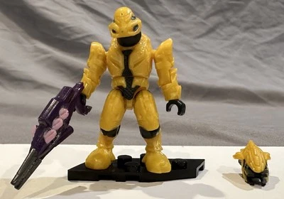 FIGURA HALO MEGA BLOKS AMARILLO ELITE COMMANDO Con Cabeza Alterna Foto 1 de 4