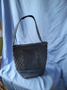 Vera Bradley Denim Shoulder Bucket Hobo Bag Tote Purse - Picture 1 of 14